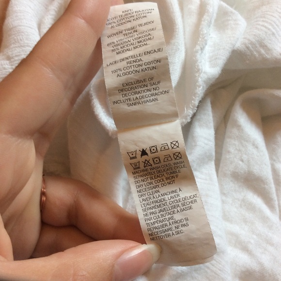 Lucky brand embroidered keyhole sleeveless blouse - Picture 5 of 6